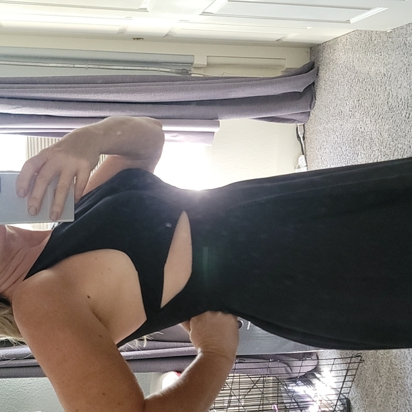 STUNNING new AIDAN stretch CUT OUT HIGH LOW DRESS - Picture 6 of 16